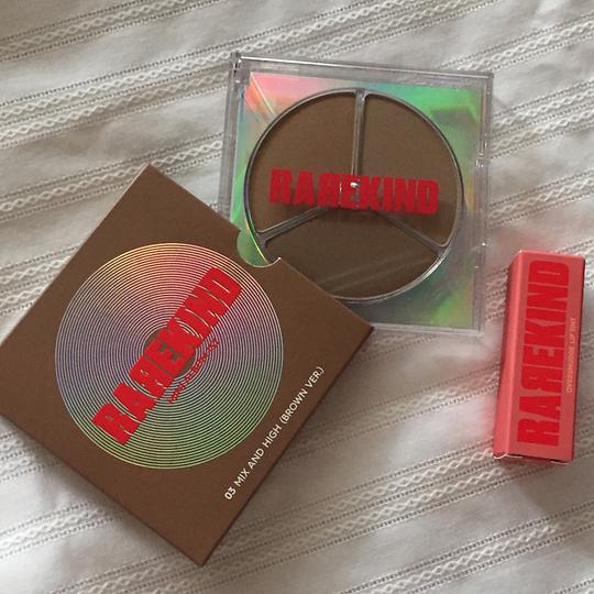 이미지에 맞는 alt값 넣어주세요.