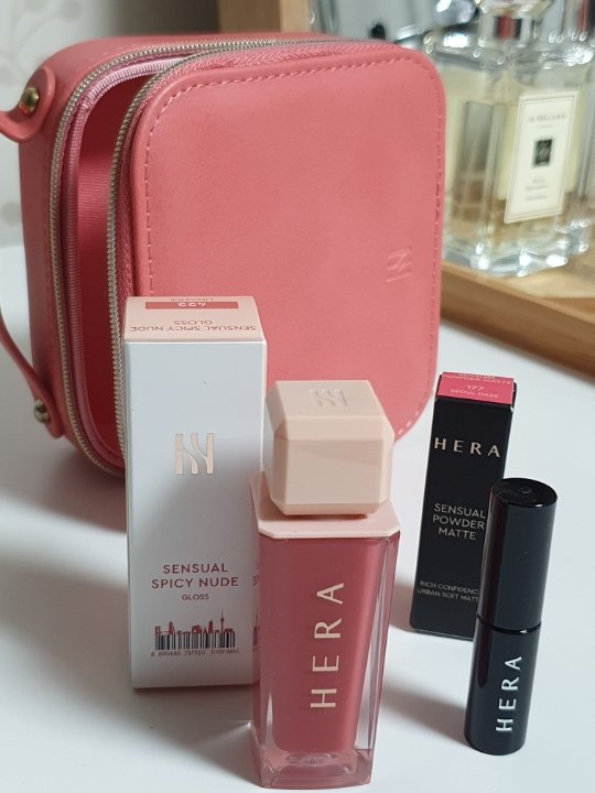 이미지에 맞는 alt값 넣어주세요.