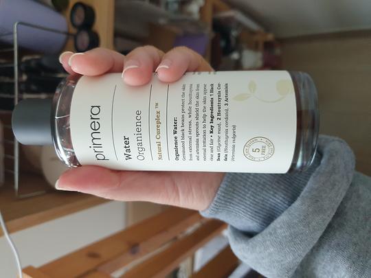 이미지에 맞는 alt값 넣어주세요.