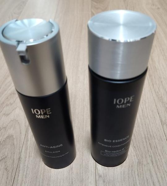 이미지에 맞는 alt값 넣어주세요.