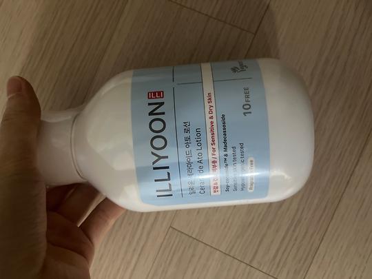 이미지에 맞는 alt값 넣어주세요.