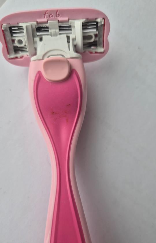 이미지에 맞는 alt값 넣어주세요.