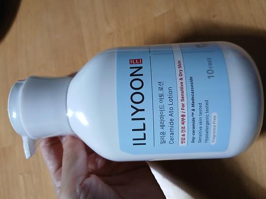 이미지에 맞는 alt값 넣어주세요.