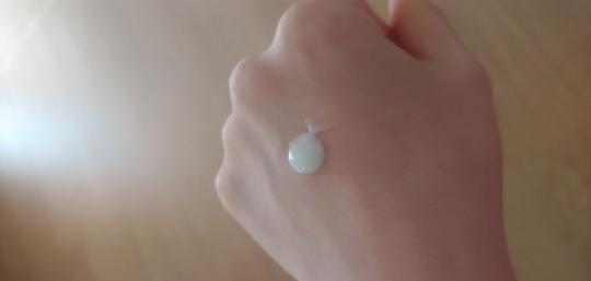 이미지에 맞는 alt값 넣어주세요.