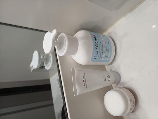 이미지에 맞는 alt값 넣어주세요.